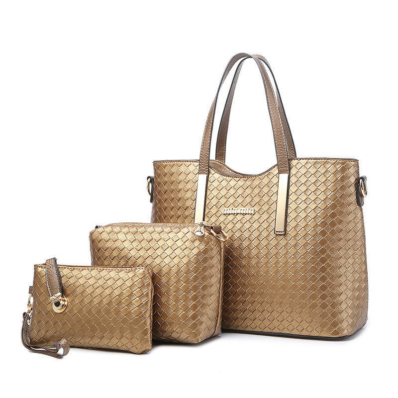 Set of 3 classic ladies' handbags.